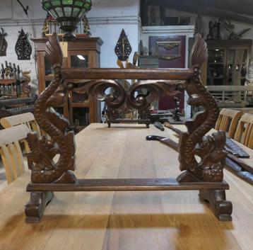 Ploncon Keris PQ7 Kris houder  Naga (draak) voor 3 Krissen  beschikbaar voor biedingen