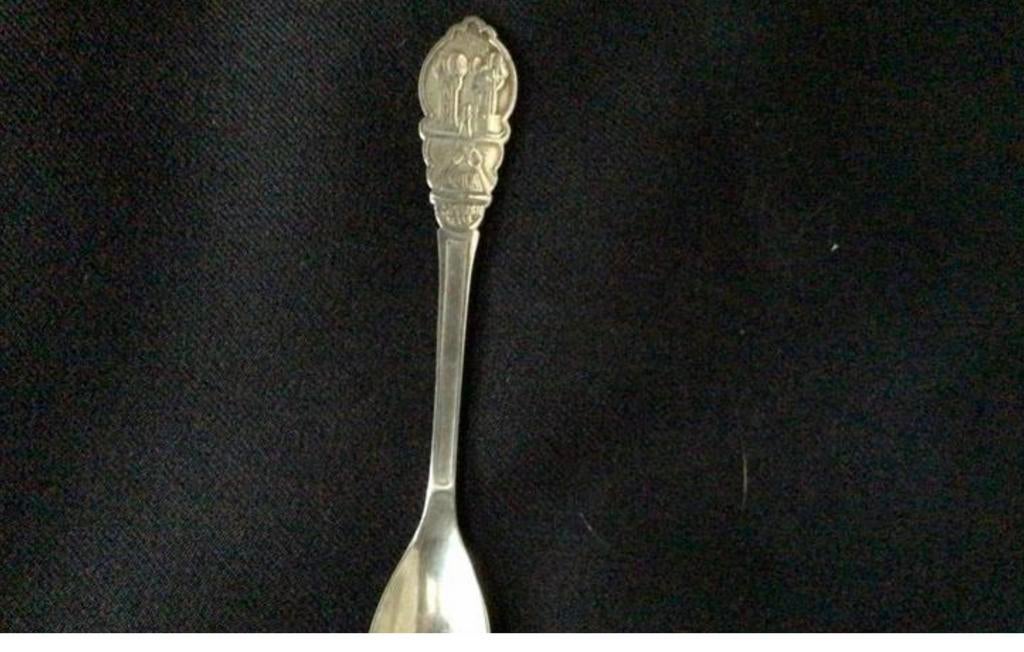 Lepeltje Sola 🌼 Excursie 1954 🌼 €3,50, Antiek en Kunst, Antiek | Bestek, Ophalen of Verzenden