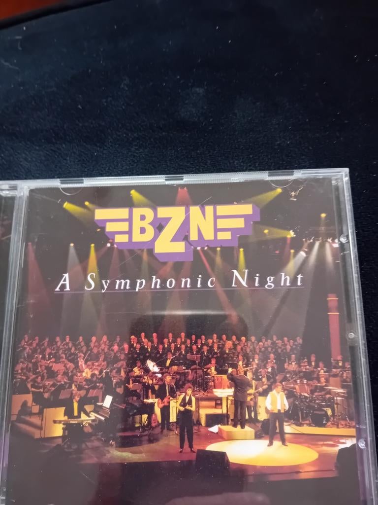 CD  BZN  A Symphonic Night., Cd's en Dvd's, Ophalen of Verzenden, Zo goed als nieuw