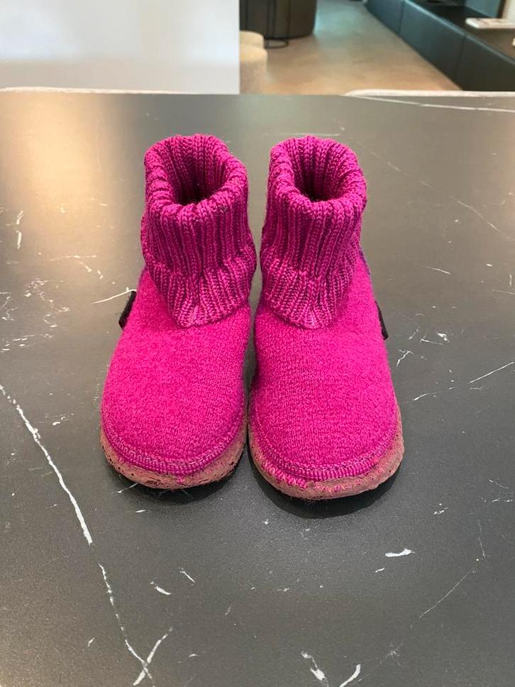 Gieswein sloffen - 28, Kinderen en Baby's, Babykleding | Schoentjes en Sokjes, Zo goed als nieuw, Jongetje of Meisje, Slofjes
