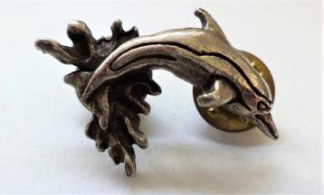 Dolfijn verzilverde steekbroche, dubbele pin beschikbaar voor biedingen