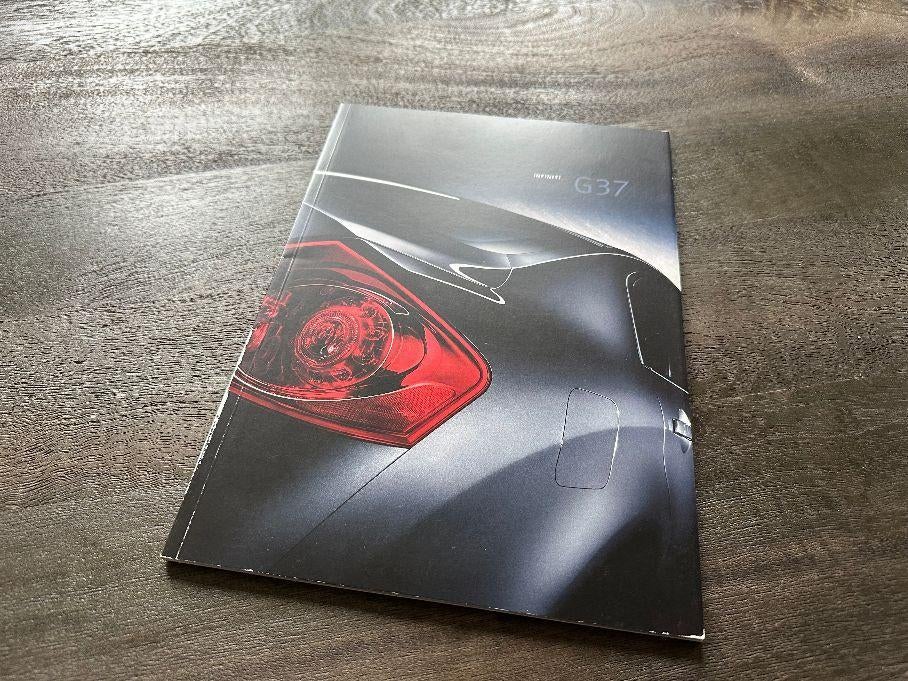 Infiniti G37 dikkkke Duitse folder 2009, Ophalen of Verzenden, Zo goed als nieuw, Nissan