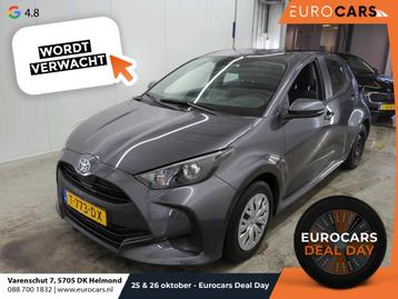 Toyota Yaris 1.5 Hybrid Active Auto. Navigatie Apple Carplay beschikbaar voor biedingen