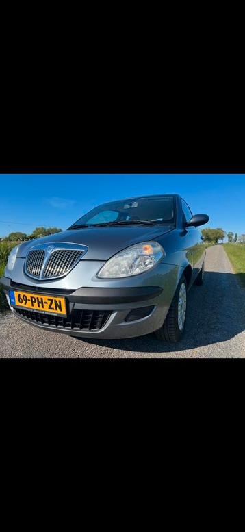Lancia Ypsilon 1.2 2004 Grijs beschikbaar voor biedingen