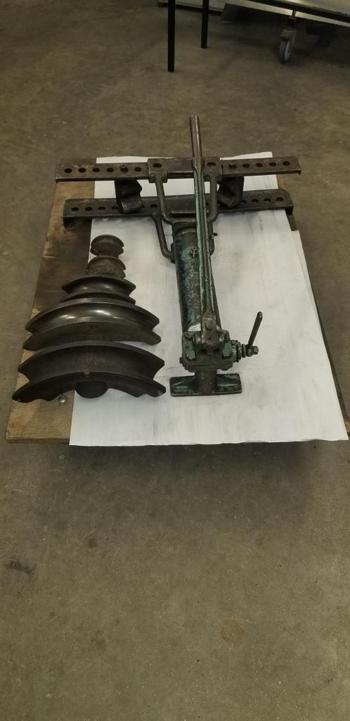 Pijpenbuiger - Hydraulisch, Doe-het-zelf en Verbouw, Gereedschap | Handgereedschap, Gebruikt, Ophalen of Verzenden