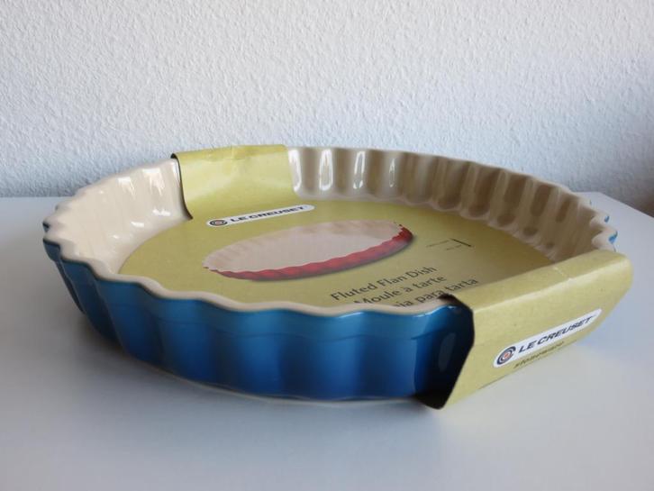 Le Creuset taartvorm Marseille blue 28 cm, Huis en Inrichting, Keuken | Keukenbenodigdheden, Nieuw, Ophalen of Verzenden