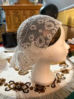 Oorijzer met kanten muts, Ophalen of Verzenden, Dames