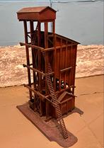 Mooi gewheaterd gebouw voor modelspoorbaan, Gebruikt, Gelijkstroom of Wisselstroom, Brug, Tunnel of Gebouw, Ophalen