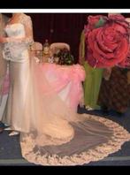 MOET WEG! Mon Cheri Trouwjurk S + Sluier ivoor kleur, Kleding | Dames, Ophalen of Verzenden, Zo goed als nieuw, Overige kleuren