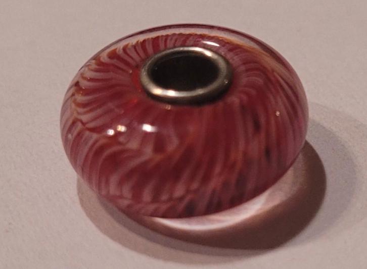 Trollbeads "rode veer", Sieraden, Tassen en Uiterlijk, Bedels, Zo goed als nieuw, Trollbeads, Ophalen of Verzenden