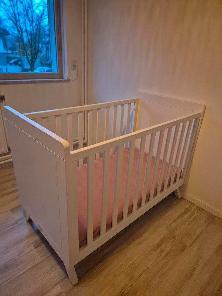 Ledikant en Commode Bopita - Complete Babykamer Set, Kinderen en Baby's, Babywiegjes en Ledikanten, Gebruikt, Ledikant, Ophalen