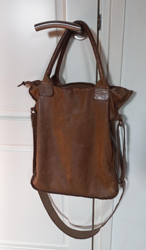 CowboysBag bruin schoudertas 'paperbag' model, Sieraden, Tassen en Uiterlijk, Tassen | Schoudertassen, Zo goed als nieuw, Overige merken