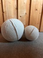 2 x bouclé kussens rond, Ophalen of Verzenden, Zo goed als nieuw, Overig