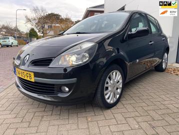 Renault Clio 2.0-16V Dynamique S/Automaat/Pano/Cruise-c/Clim beschikbaar voor biedingen