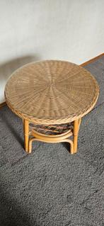 Rotan bijzettafel met glasplaat., Ophalen, 50 tot 100 cm, 50 tot 75 cm, Rond