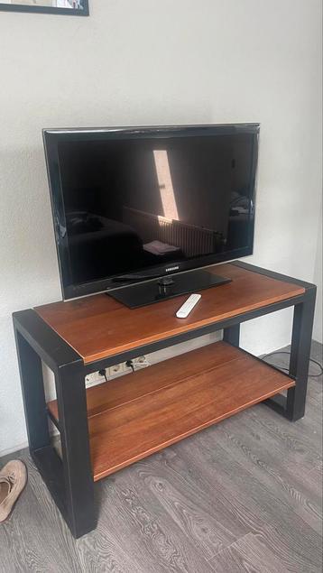 Samsung tv 40 inch beschikbaar voor biedingen