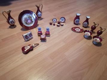 Limoges Porselein miniaturen  beschikbaar voor biedingen