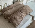 3 prachtige Fluffy kussens van Rivièra Maison, Ophalen of Verzenden, Gebruikt, Beige, Rechthoekig