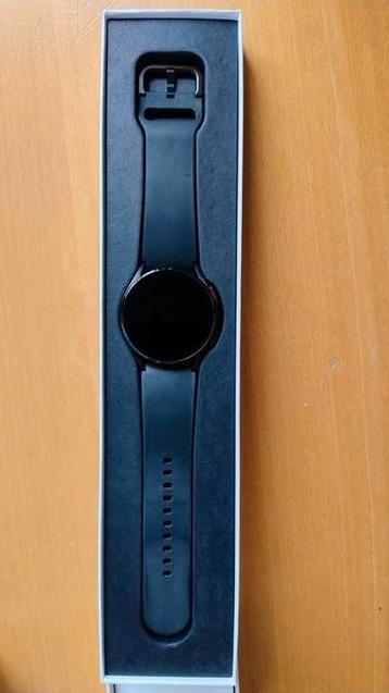 Samsung Galaxy Watch 4 - 40mm - Zwart - Met Screen Protector beschikbaar voor biedingen