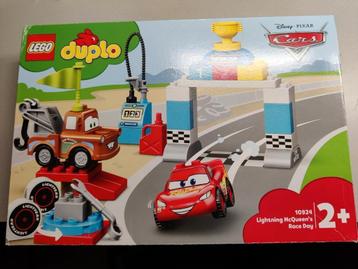 Lege doos Lego Duplo Carrs nr 10924 beschikbaar voor biedingen