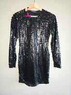 Geheel geperforeerde lak jurk, Kleding | Dames, Jurken, Verzenden, Nieuw, Zwart, Boven de knie