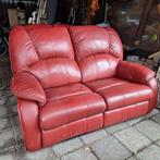 Rode leren 2-zits relaxbank, Huis en Inrichting, Ophalen, Gebruikt, 150 tot 200 cm, Tweepersoons