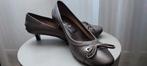 Tod's shoes pumps kitten heel ballet hakjes 40,5 bruin hakje, Bruin, Ophalen of Verzenden, Zo goed als nieuw, Tod’s