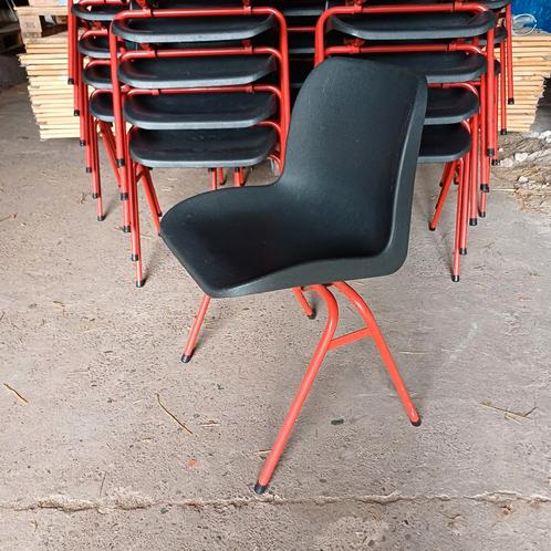 Partij vintage vepa stoelen stapelstoelen kantine stoelen, Huis en Inrichting, Stoelen, Gebruikt, Vijf, Zes of meer stoelen, Bruin