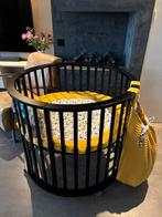 Mooie ronde zwarte box, Ophalen, Gebruikt, Rond, In hoogte verstelbaar