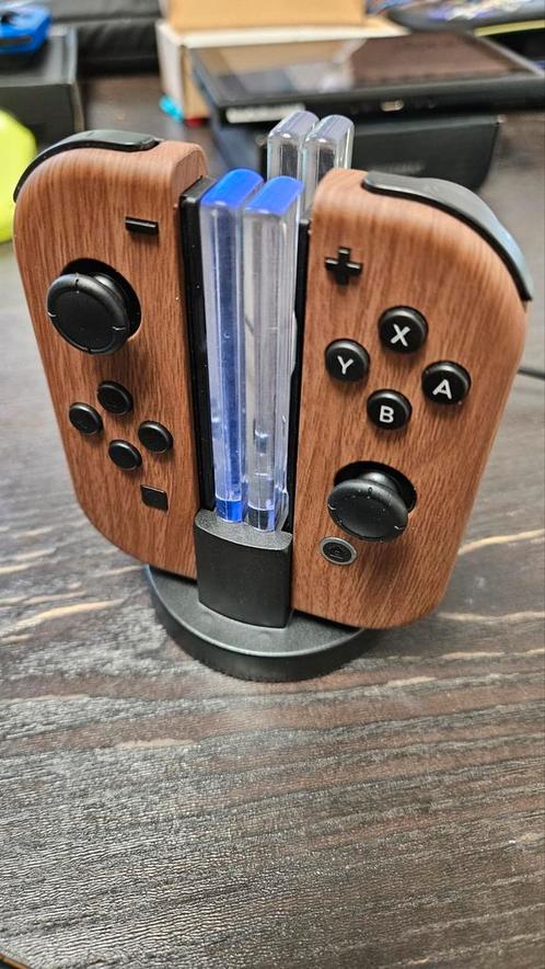 Nintendo Switch Joy cons met hout look, Spelcomputers en Games, Spelcomputers | Nintendo Consoles | Accessoires, Nieuw, Switch