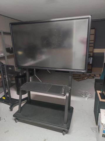 Iiyama groot touchscreen 65 inch met rijdend onderstel beschikbaar voor biedingen