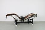 Cassina LC4 chaise longue, Pony, Huis en Inrichting, Banken | Sofa's en Chaises Longues, Ophalen, Eenpersoons, Minder dan 75 cm