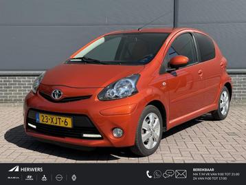 Toyota Aygo 1.0 VVT-i Dynamic Orange / Dealer Onderhouden /  beschikbaar voor biedingen