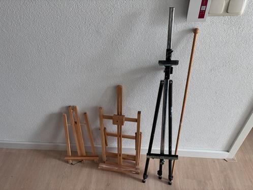 3 schildersezels (2 tafel, 1 buiten), schilderslineaal, Hobby en Vrije tijd, Schilderen, Zo goed als nieuw, Ezel, Ophalen of Verzenden