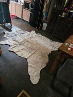 Koehuid, koeievel, Ophalen, Zo goed als nieuw, Rechthoekig, 200 cm of meer