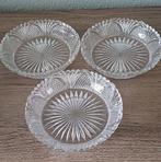 3 identieke mooie schaaltjes met opstaand randje, Ophalen of Verzenden, Overige stijlen, Glas, Schaal of Schalen