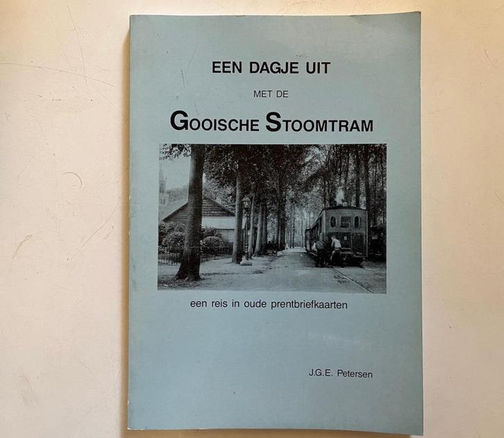 De Gooische Stoomtram, in oude prentbriefkaarten, Boeken, Geschiedenis | Stad en Regio, Ophalen of Verzenden