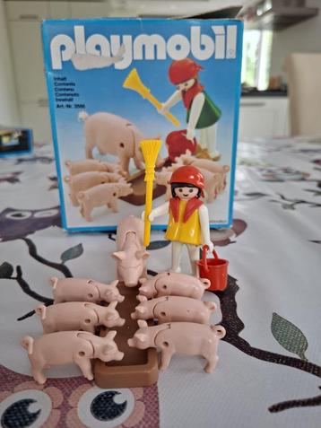 4 PlayMobil sets + Opbergbox + Reserve onderdelen beschikbaar voor biedingen