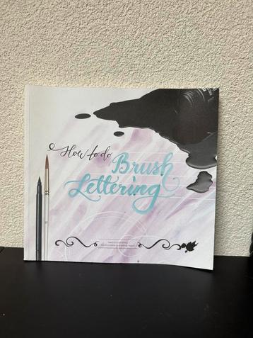 How to do brush lettering - handlettering - creatief beschikbaar voor biedingen