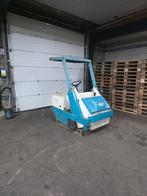 Veegmachine Tennant 215E, Tuin en Terras, Veegmachines, Ophalen of Verzenden, Gebruikt