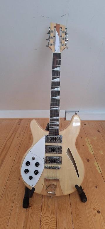 Gitaren linkshandig beschikbaar voor biedingen