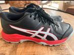 Asics veld schoenen, Sport en Fitness, Ophalen of Verzenden, Zo goed als nieuw, Schoenen