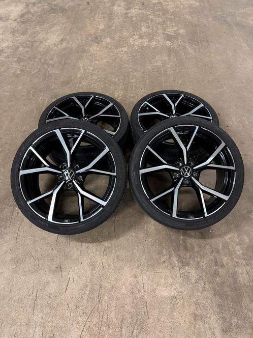 19'' Volkswagen Golf 8 GTI / R Estoril Velgen ORIGINEEL, Auto-onderdelen, Banden en Velgen, Banden en Velgen, Zomerbanden, 19 inch