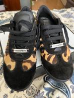 Dsquared panterprint maat 37, Kleding | Dames, Ophalen of Verzenden, Zo goed als nieuw, Bruin, Sneakers of Gympen