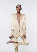 Zara satijnen broek beige crème split rechte pijpen M, Maat 38/40 (M), Ophalen of Verzenden, Zo goed als nieuw, Lang