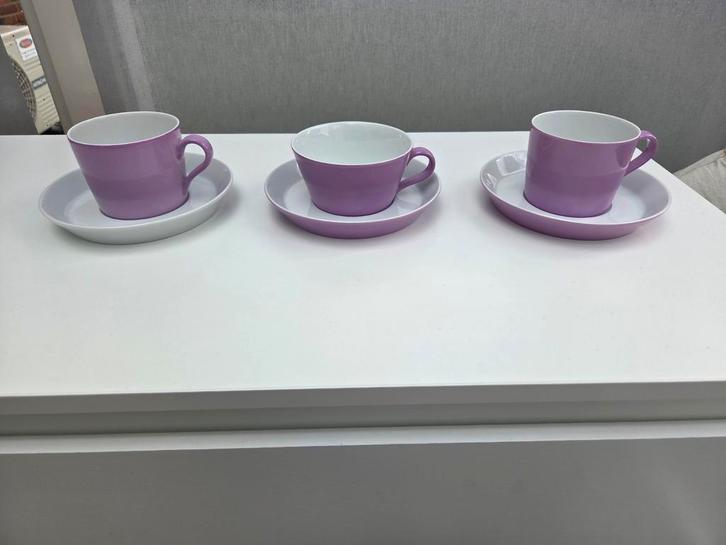 Arzberg Tric Lila Koffie/Theekop en Schotel, Huis en Inrichting, Keuken | Servies, Zo goed als nieuw, Kop(pen) en/of Schotel(s)