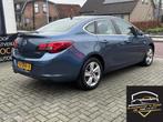 Opel Astra 1.4 Turbo Edition | AIRCO | CRUISE |, Auto's, Opel, Voorwielaandrijving, Euro 5, 4 cilinders, 700 kg