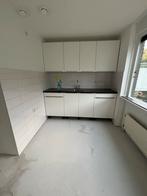 Witte keuken Bruynzeel met zwarte aanrecht, Ophalen, Nieuw, Wit, Enkelwandige keuken