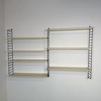 Vintage wandrek Nisse Strinning met 7 crème schappen, Ophalen of Verzenden, Gebruikt