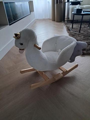 Zwanen Hobbelpaard voor jou Baby beschikbaar voor biedingen